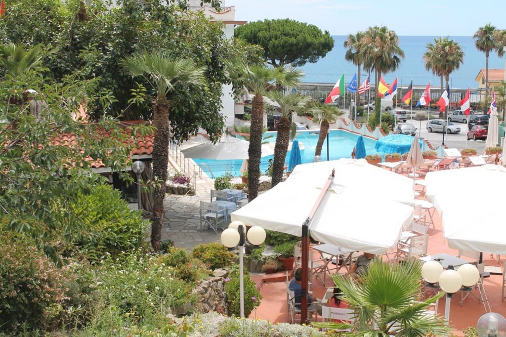 Ariston Montecarlo