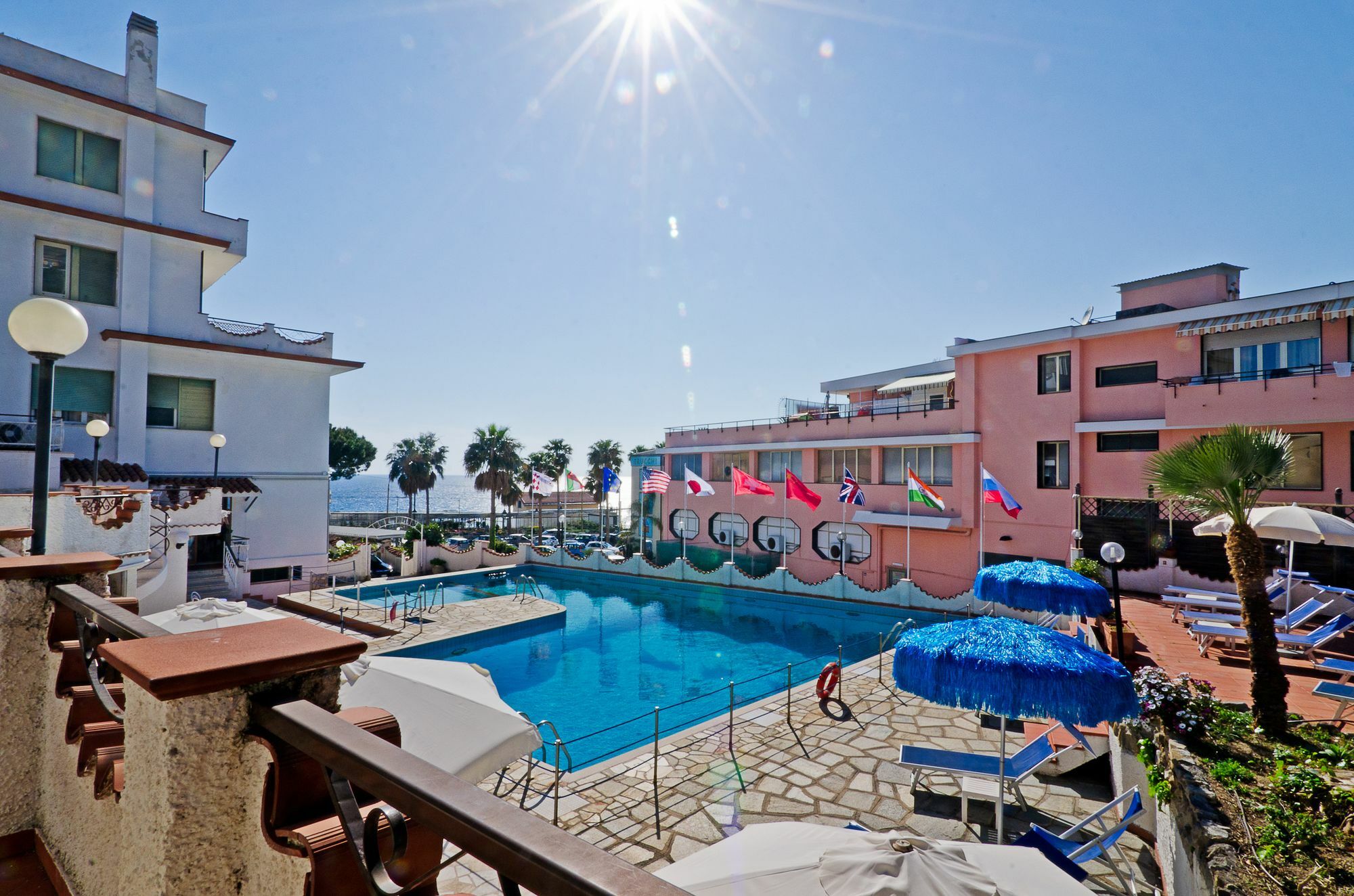 Ariston Montecarlo Hotel 3*