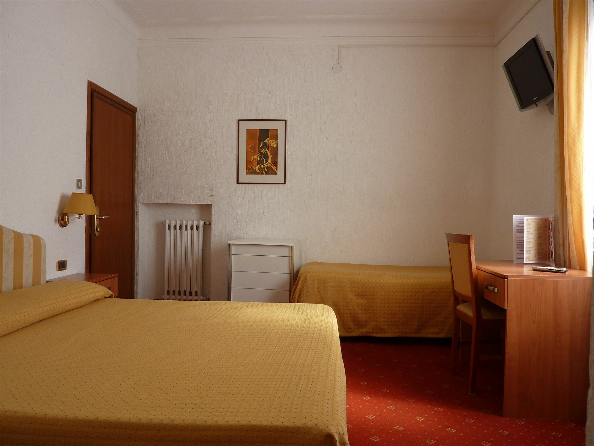 Ariston Montecarlo 3*